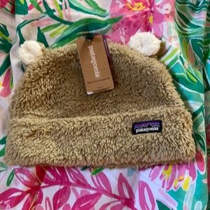 NWT Baby Patagonia fleece hat